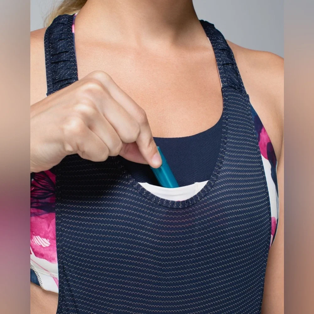Lululemon Stash It Tank Inky‎ Floral Ghost Inkwell Bumble Berry Size 6